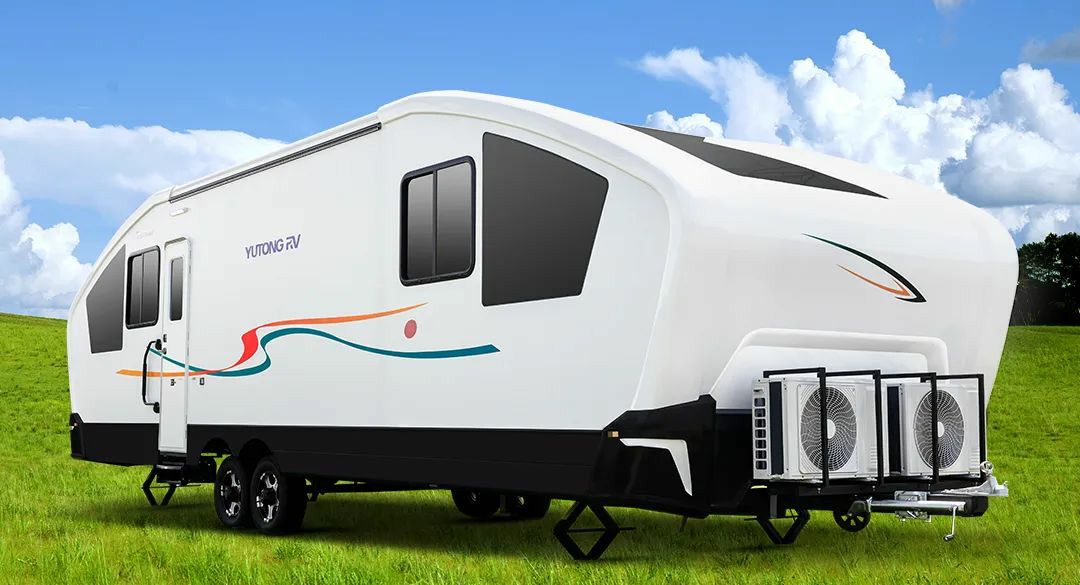 赛里木湖畔的“风景之屋”：幸运彩移动民宿开启沉浸式旅行体验